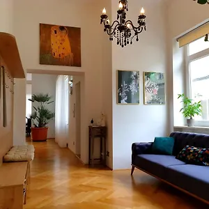 sunny-and-spacious-apartment-near-city-centre.vienna-besthotels.com/